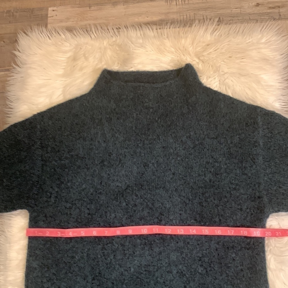 Uniqlo soft cozy funnel neck sweater deep green S - Picture 4 of 8